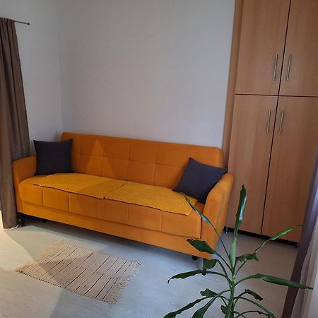 Apartman Maja Appartement Belgrado Buitenkant foto