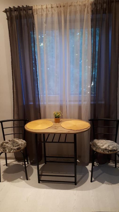 Apartman Maja Appartement Belgrado Buitenkant foto
