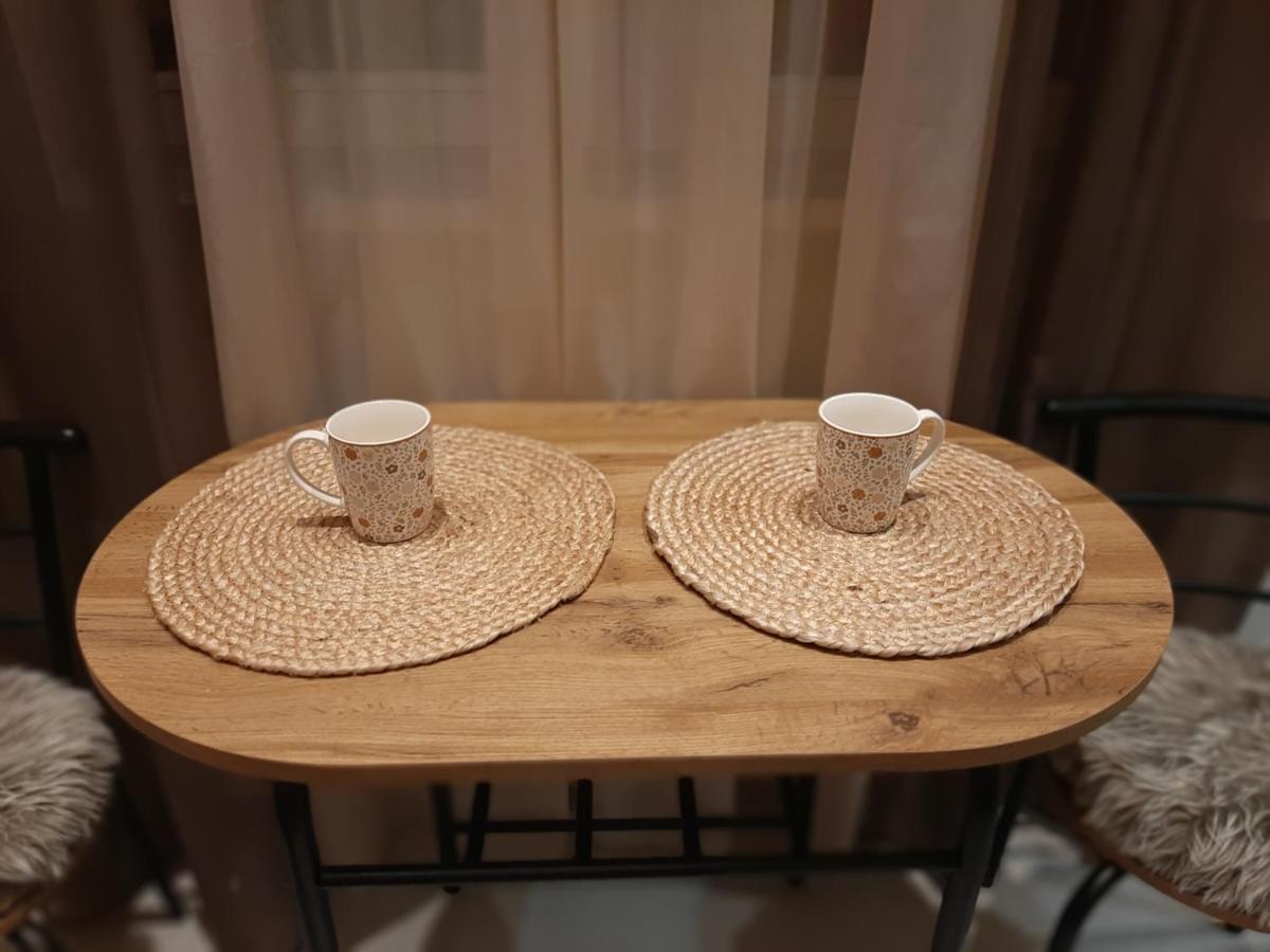 Apartman Maja Appartement Belgrado Buitenkant foto