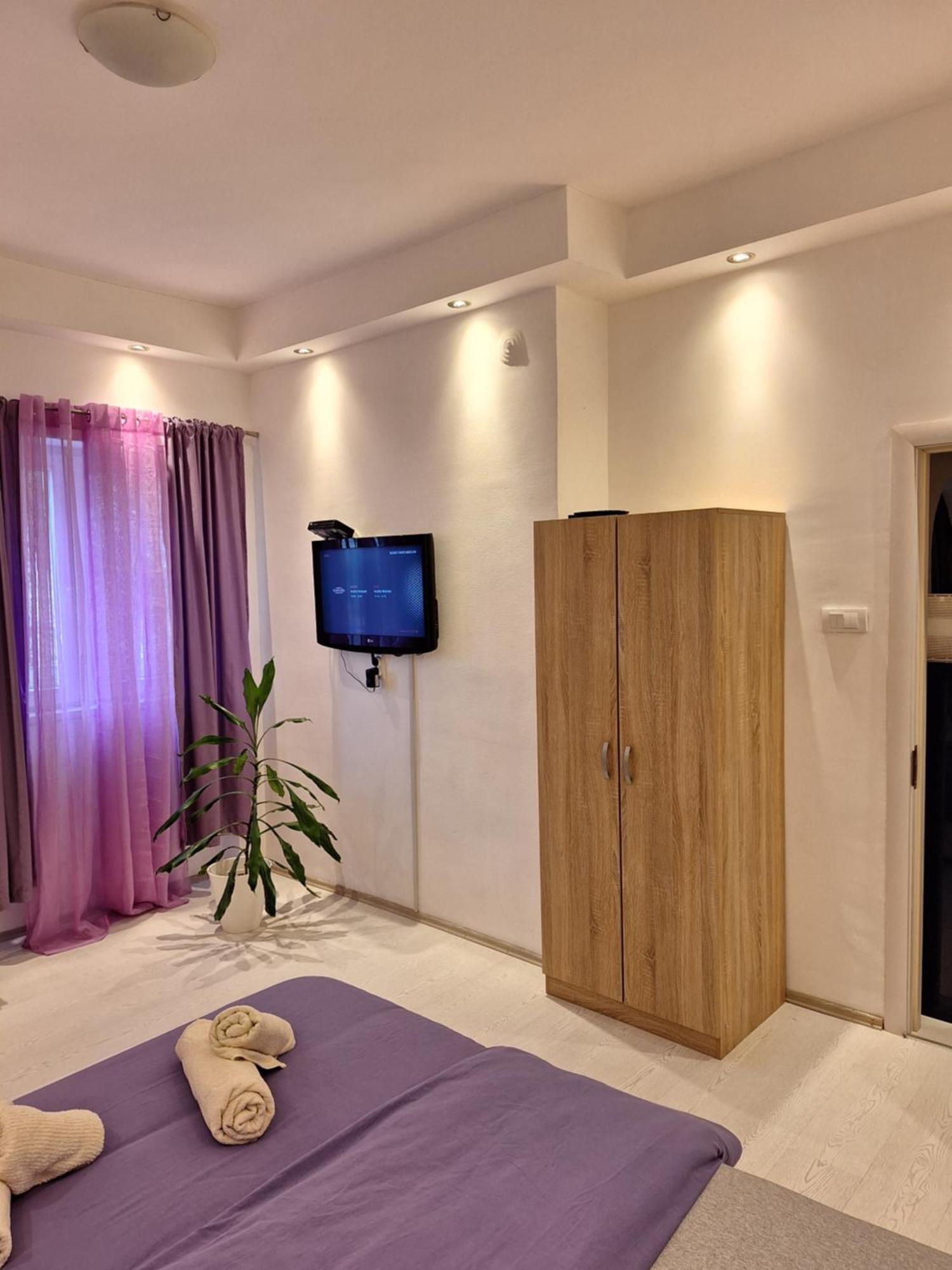 Apartman Maja Appartement Belgrado Buitenkant foto